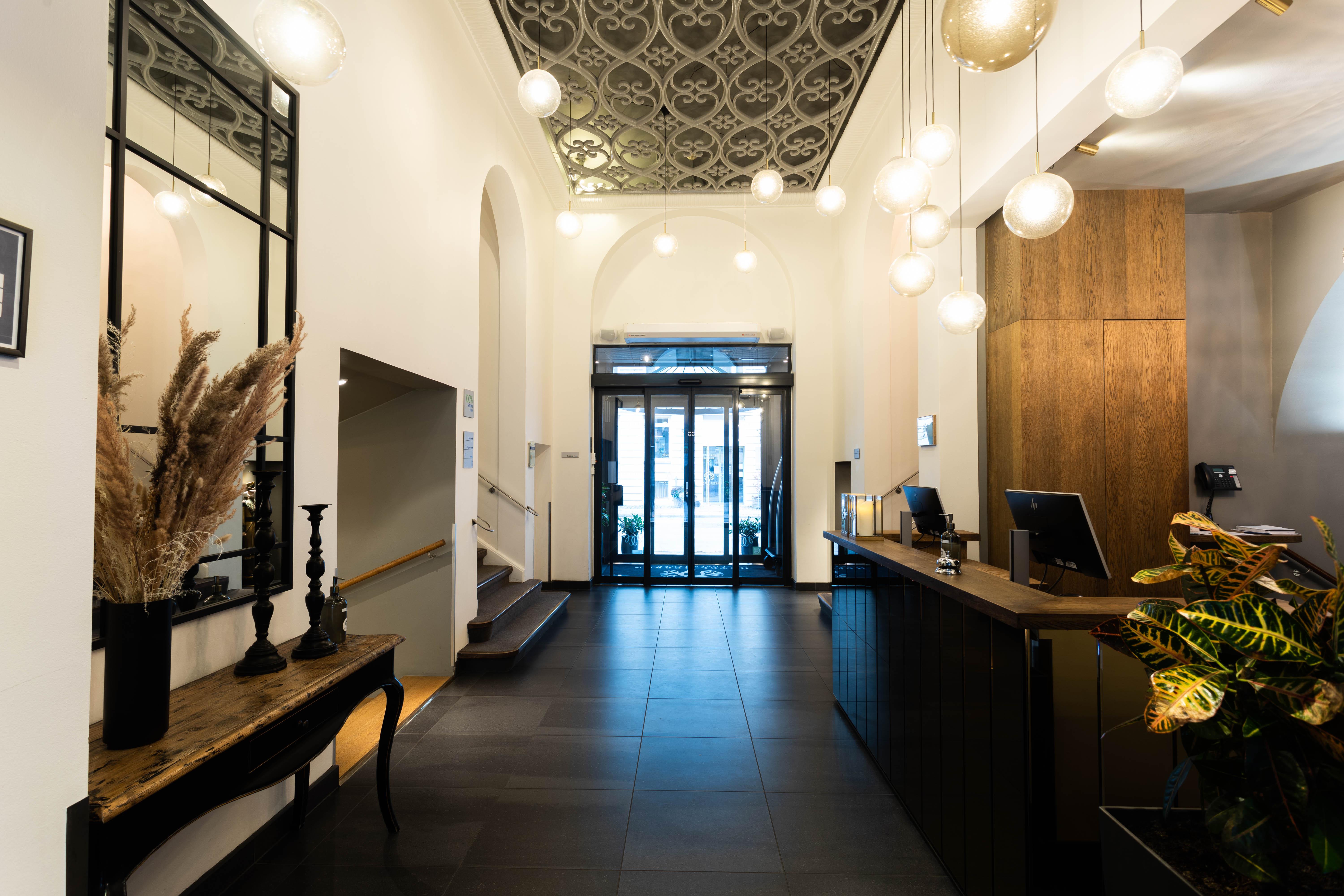 Western Hebron Hotel København