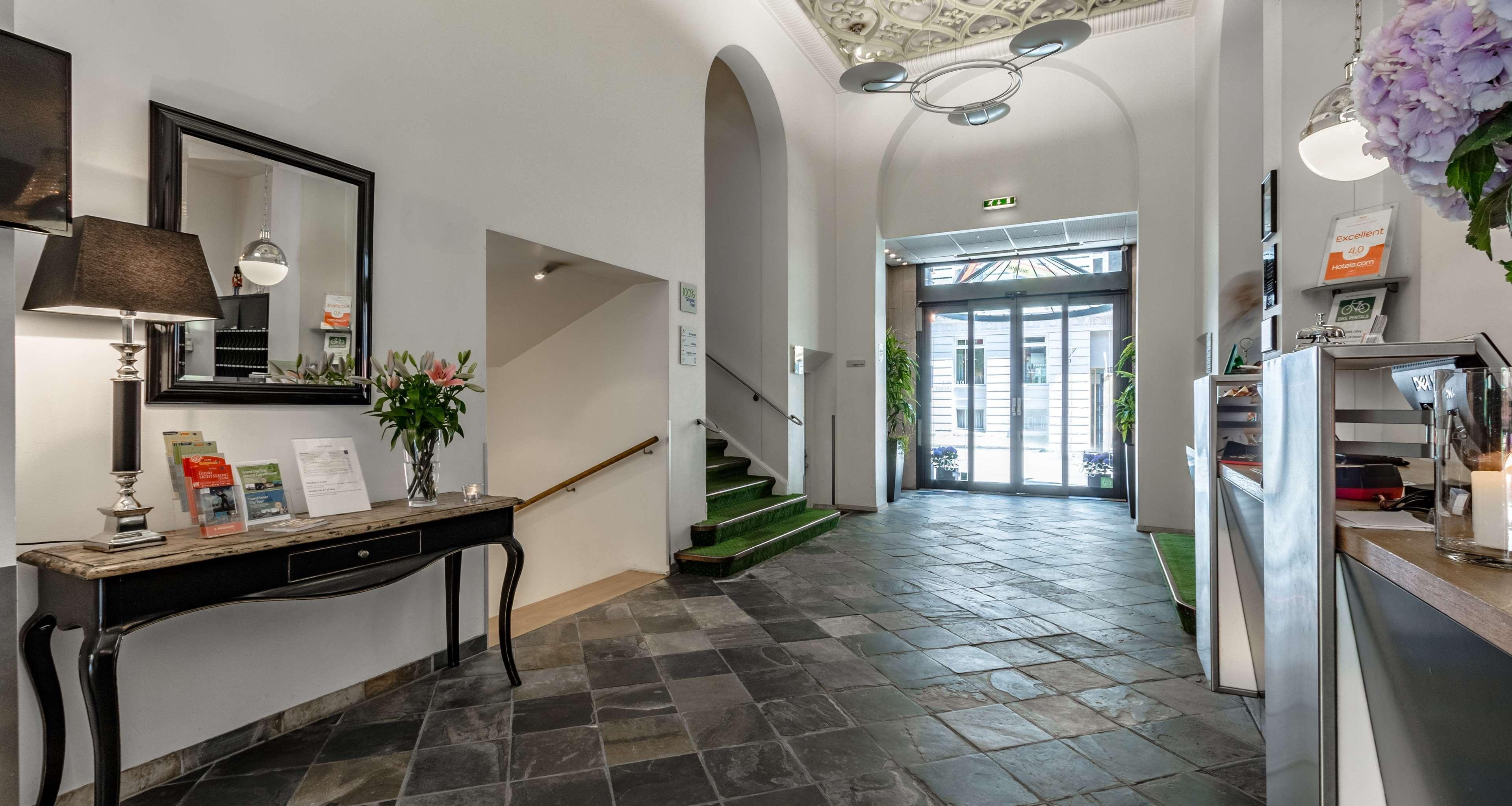 Western Hebron Hotel København