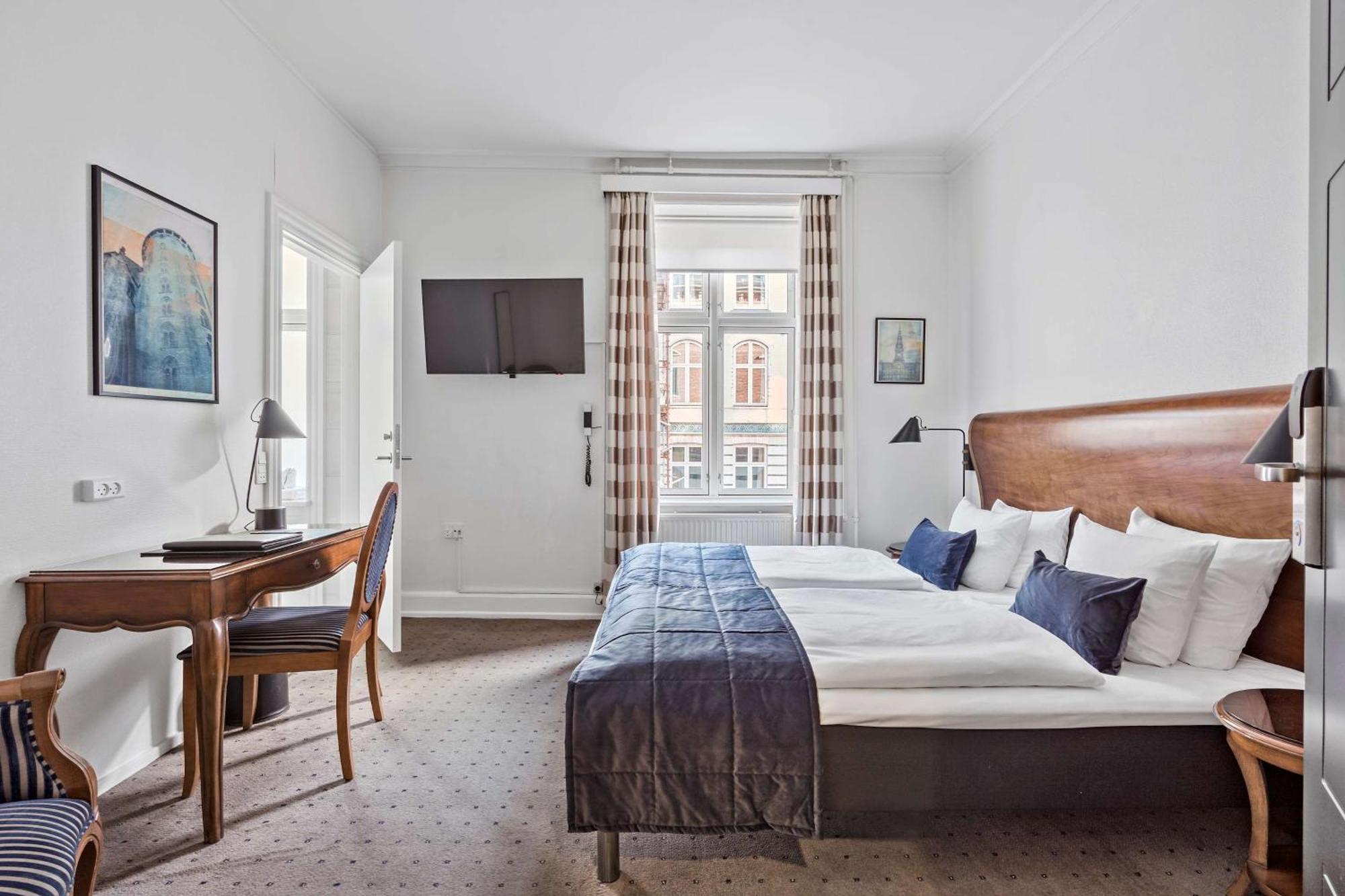 Western Hebron 3* København